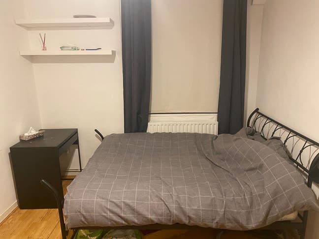 1 double room available for long term let!  Main Photo