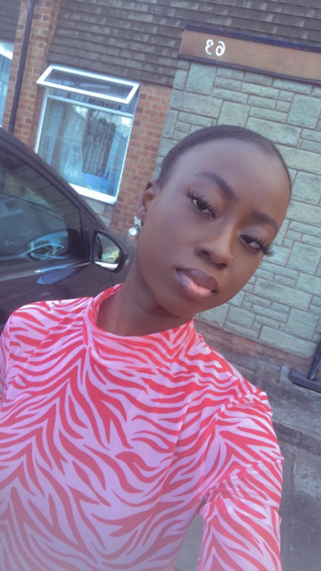 Professional female Main Photo