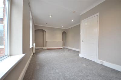 2 Bedroom Flat to Rent  Main Photo