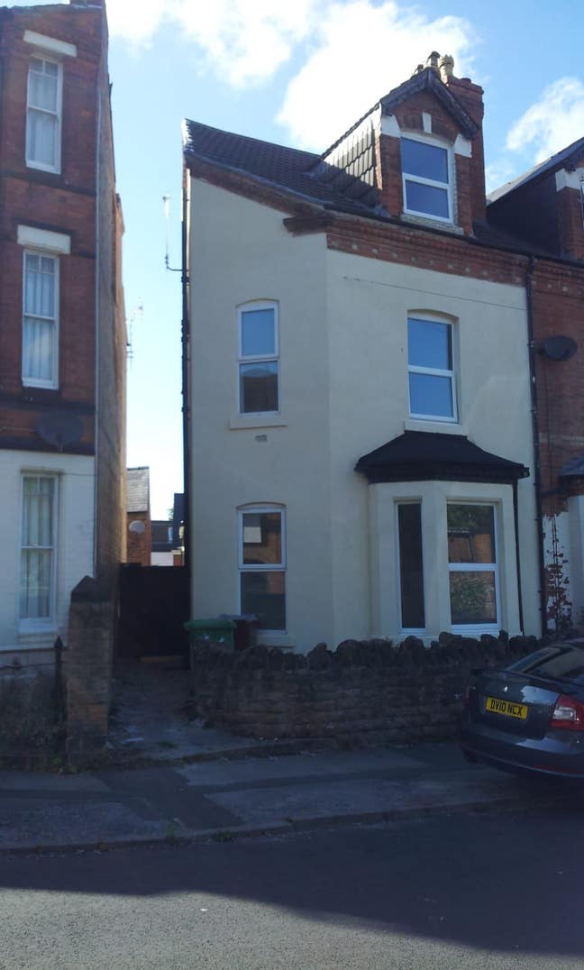 Student Spacious 2-Bed House Near Uni's Main Photo