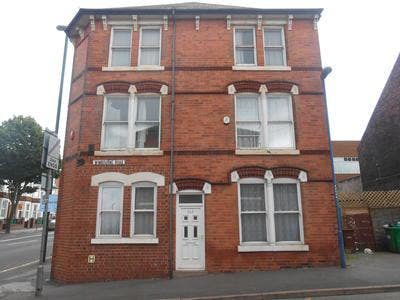  Large 2 Bed Student House Near Universities Main Photo