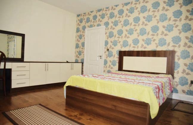 King Size Room (Just One Week Deposit) Main Photo