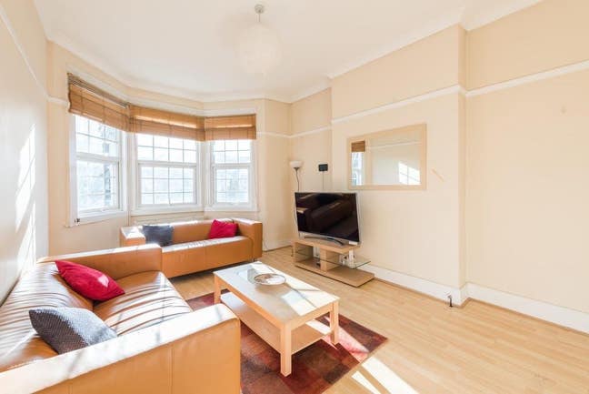 Leytonstone Double Room for Female Main Photo