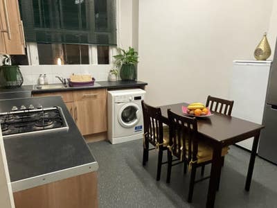 Spacious Double Room in Sydenham: Sydenham (SE26)  Main Photo