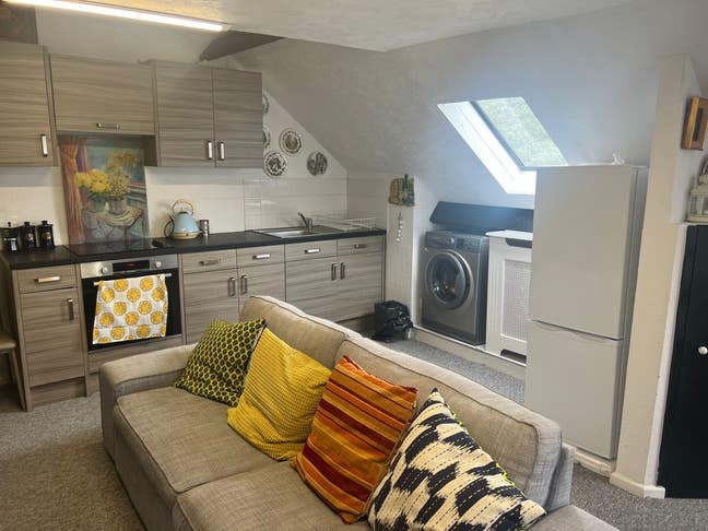 Lovely studio flat Main Photo