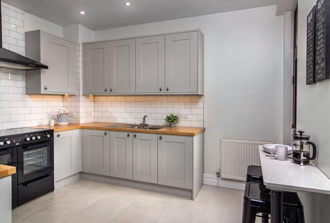 +Super Double by Hospital & Stanley Park + Main Photo