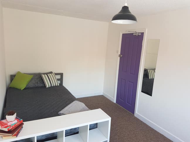 Town House in Yeovil Main Photo