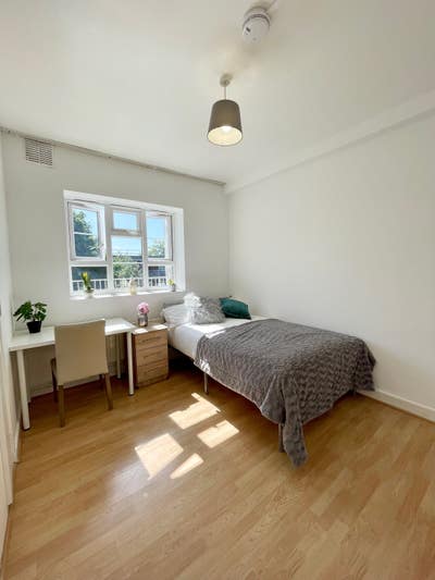 Rooms in N1 Available! Main Photo