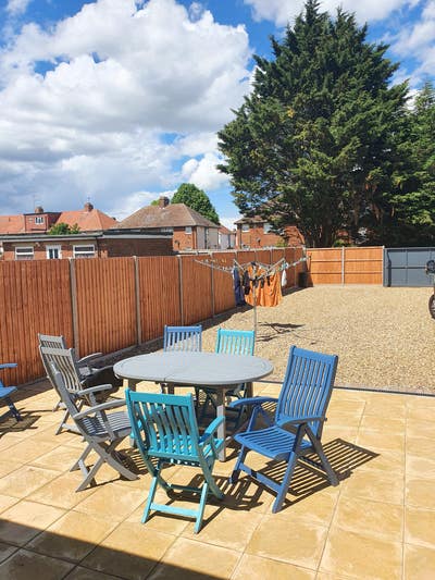 **En Suite Studio room in large Shared House** Main Photo