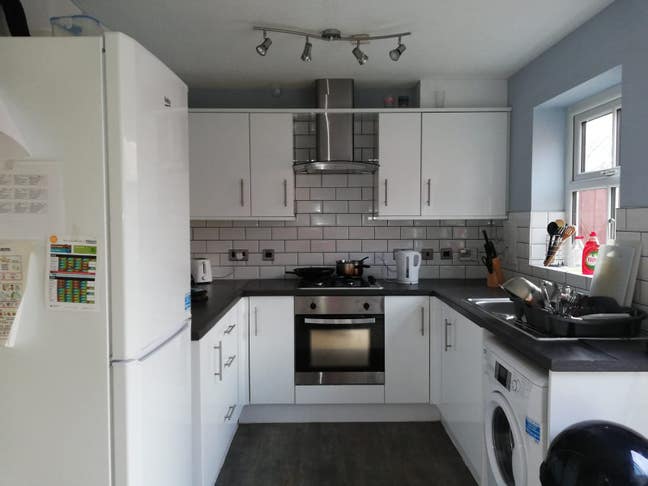 A double room  available now  near MMU Main Photo