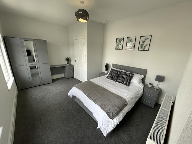 ✨ Fully Furnished Room | Smart TV | All Bills &pound;700 Main Photo