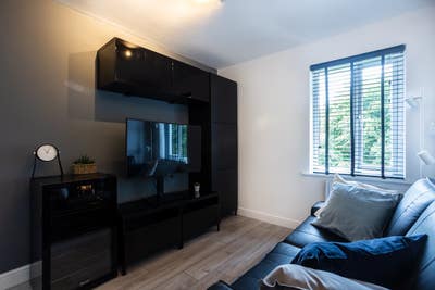 Student Executive Flat Main Photo
