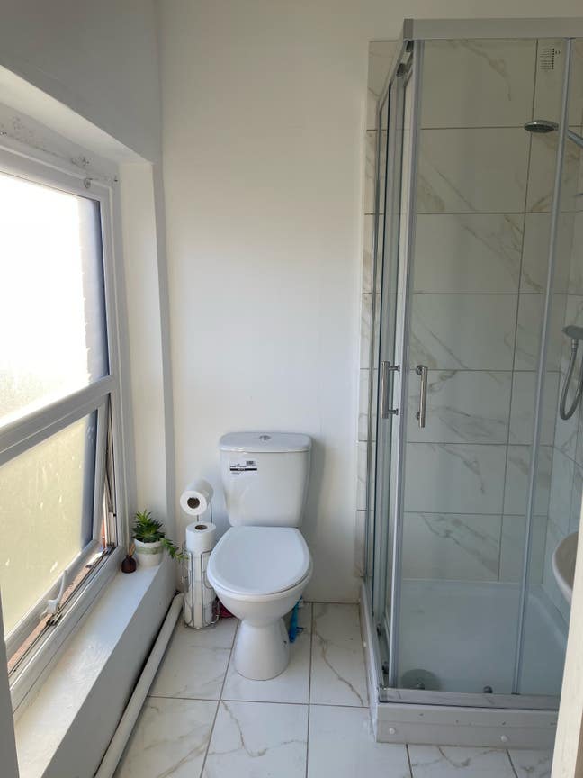 Studio Apartment Across From Lark Lane Main Photo