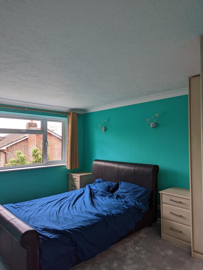 Double room in large well appointed house Main Photo