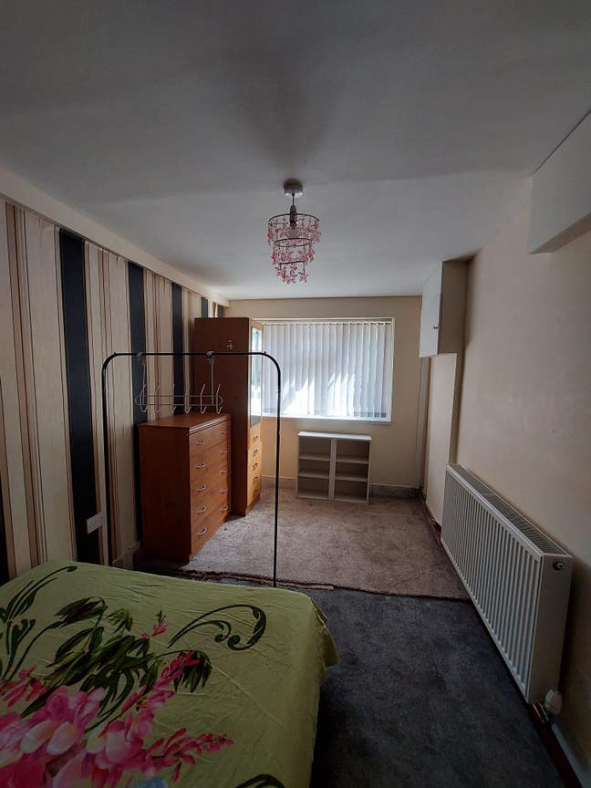 Room for rent  Main Photo
