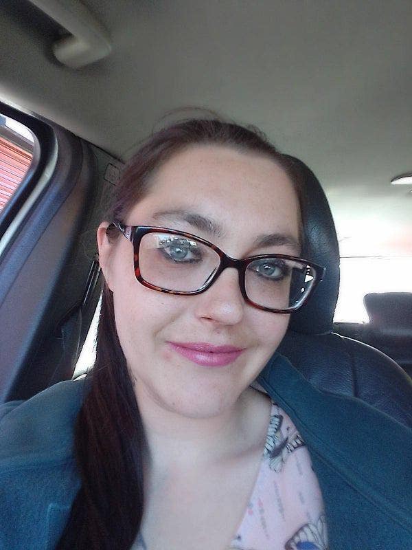 35 year old Female seeks a single or double room Main Photo