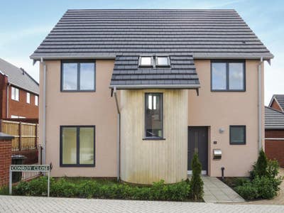 Lovely double room available in a house Main Photo