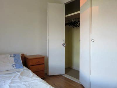 Lovely Bright Double Room in a Surbiton flat share Main Photo