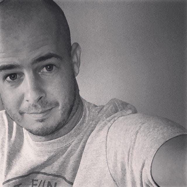 Looking for a room to rent in a relaxed home Main Photo