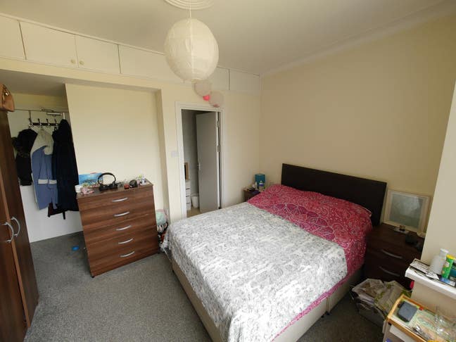 Double En-Suite 2mins away from Hounslow Central T Main Photo