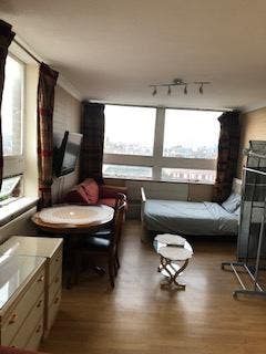 Double twin room/ £150 pwk each person / 2 sharers Main Photo