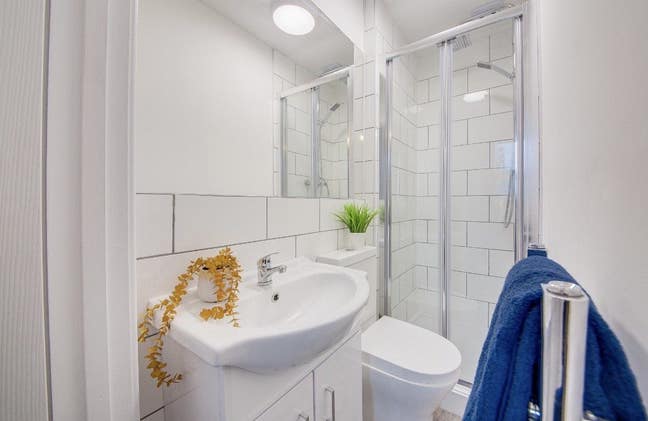 🌟 Fabulous New Development – Ensuite Rooms Main Photo