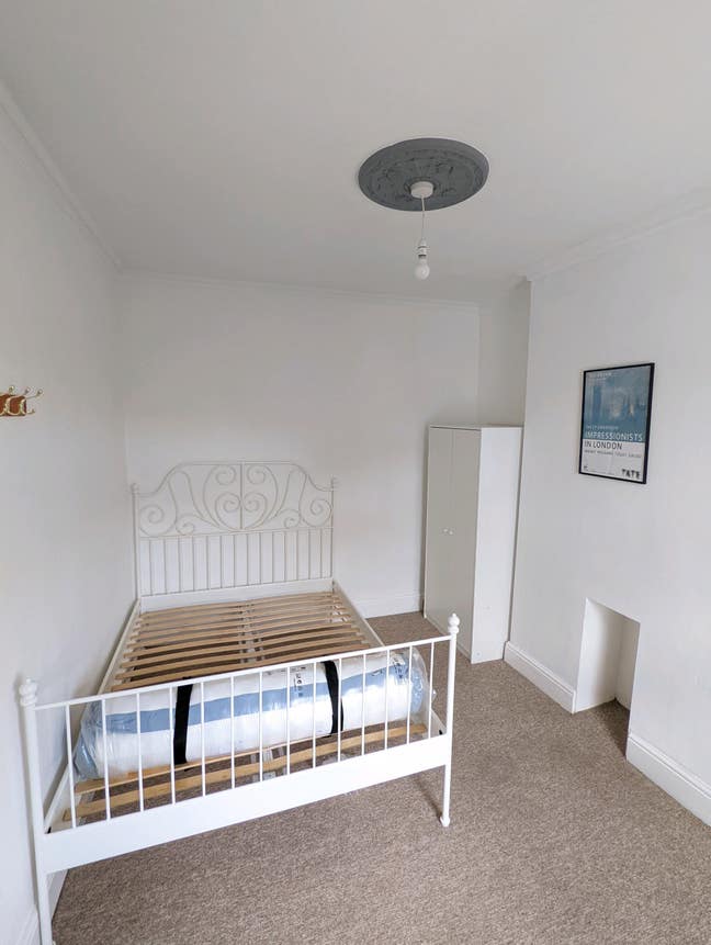 Room to rent  Main Photo