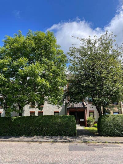 2 bedroom fully furnished 2nd floor flat  Main Photo