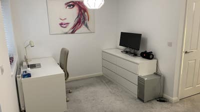 Big double room in a new housing estate. Main Photo