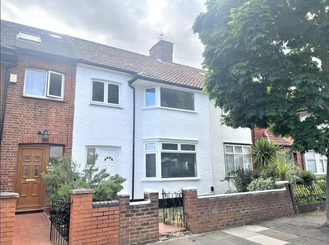 Large Double  Room - Acton Main Line Station Main Photo