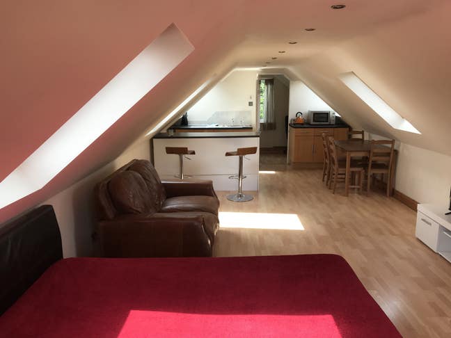 Self Contained Flat Would Suit Awe Main Photo