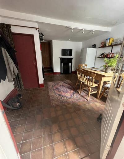 Double room/King/ furnished - Hereford Town Centre Main Photo