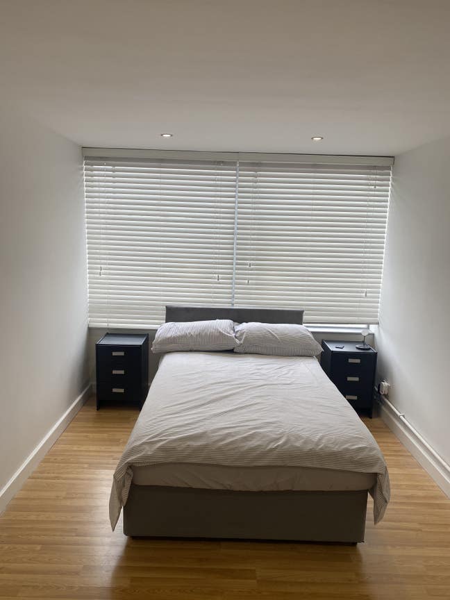 Newly refurbished 3 bed flat in heart of Bromley  Main Photo