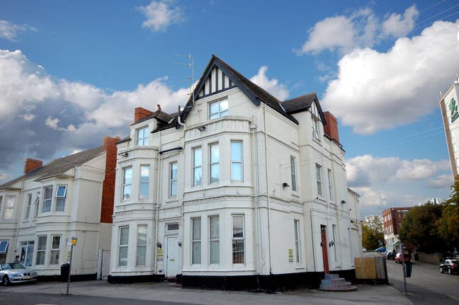 Double Rooms - All Bills Included - NG2 Main Photo