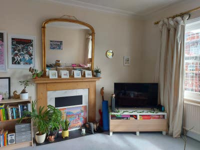 Short Term Let: Double Room in West Kensington  Main Photo