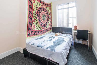 Room to rent near Salford university Main Photo