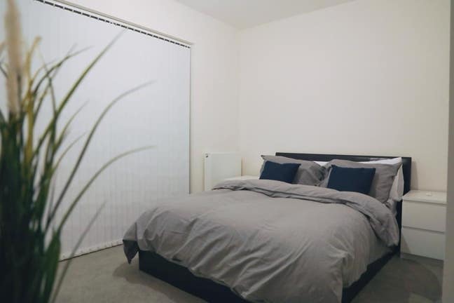 Spacious Furnished New Build Next to Green Park Main Photo
