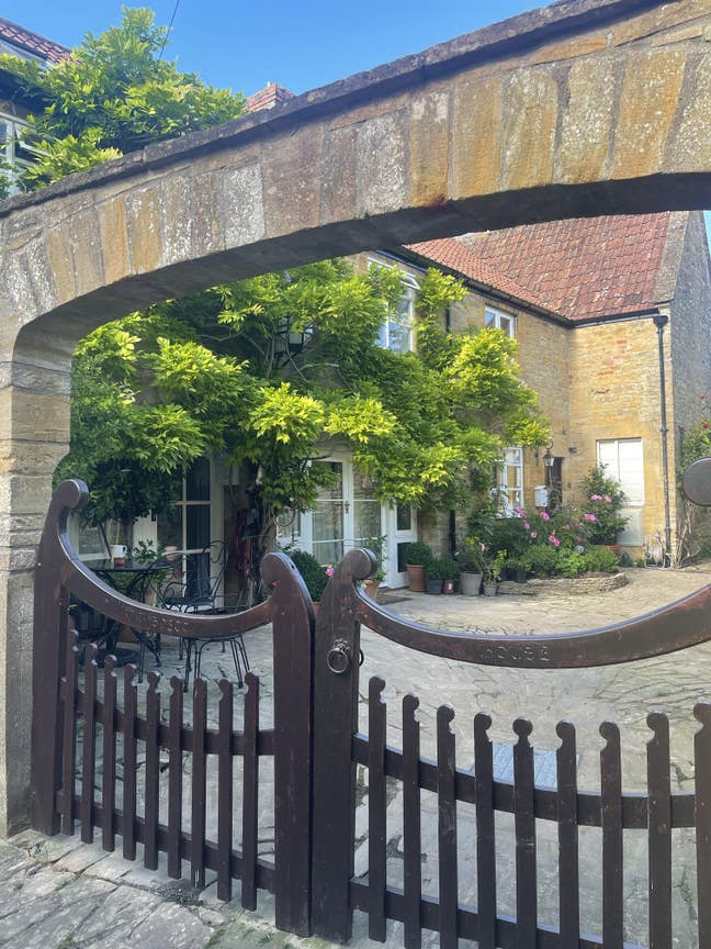 Luxury en suite in National Trust Village Main Photo