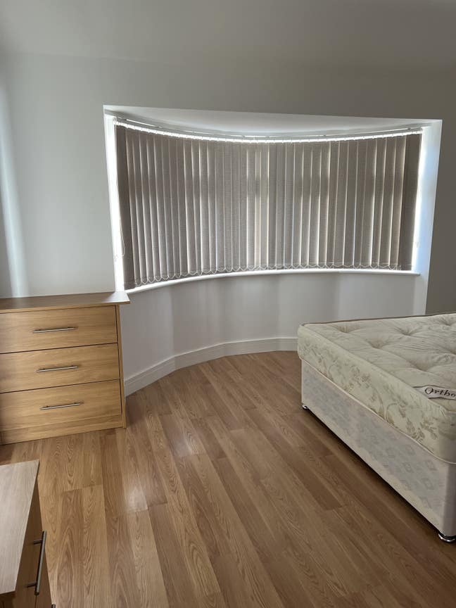 First to see will take!!! Main Photo