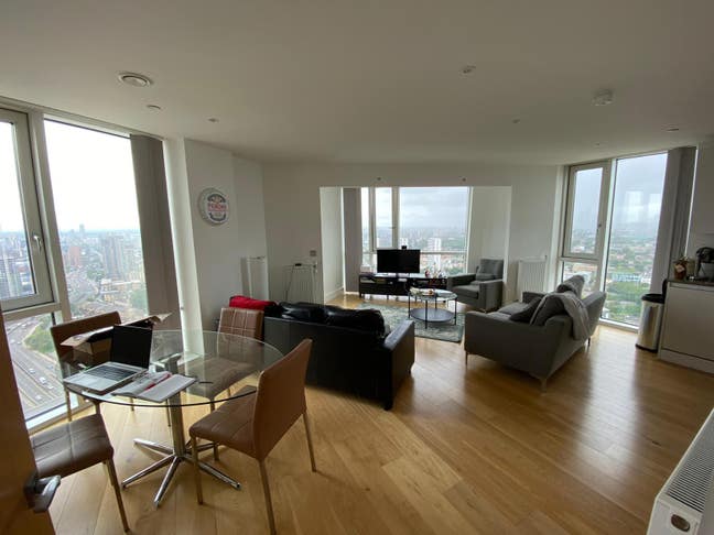 Bright Double Bedroom available ASAP (1/2) Main Photo