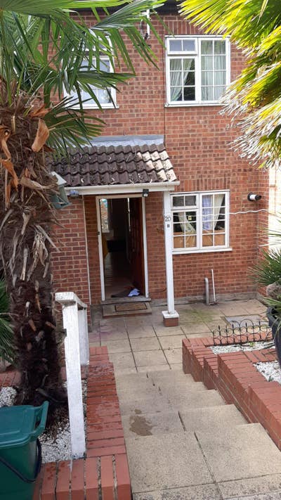 Whole House Next to Wembley Stadium Complex  Main Photo