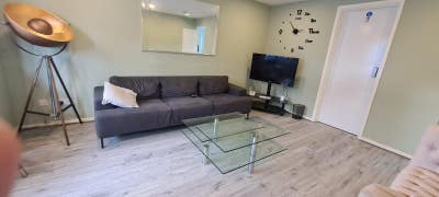 Supported living en-suit room available Main Photo