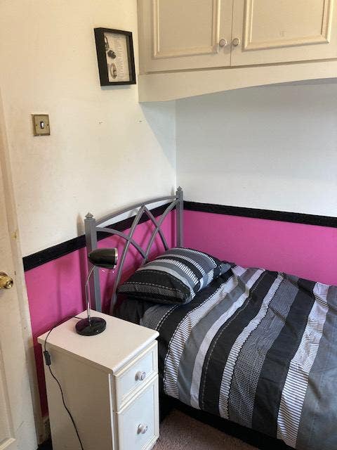 Room to rent in Chigwell  Main Photo