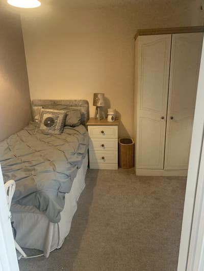 House share Single Room Main Photo