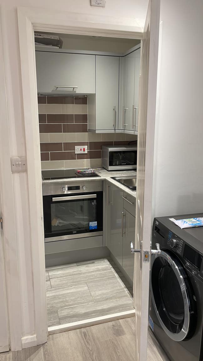 My amazing Studio Flat! Main Photo