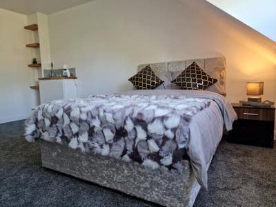Luxury Professional Rooms Main Photo