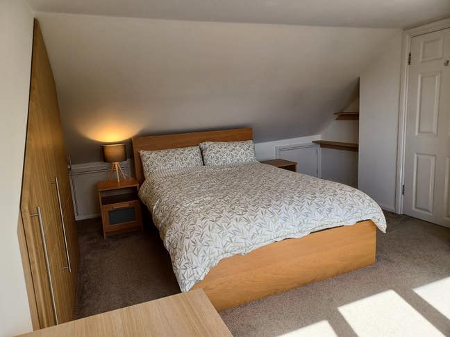 Double Bedroom with En Suite Main Photo