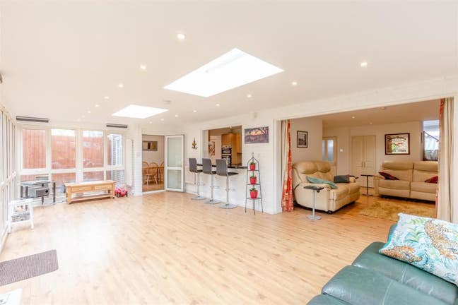 1 double available in Westbury-On-Trym Main Photo