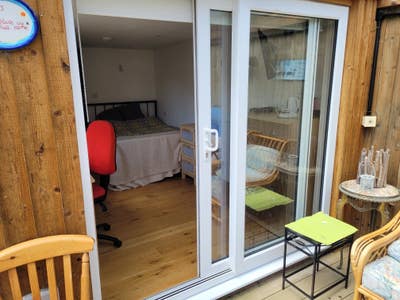Annexed Room with deck Main Photo