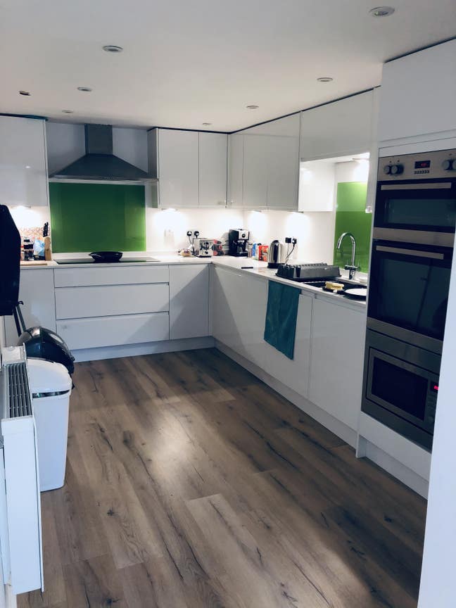 Double room in large shared house. Bills included Main Photo